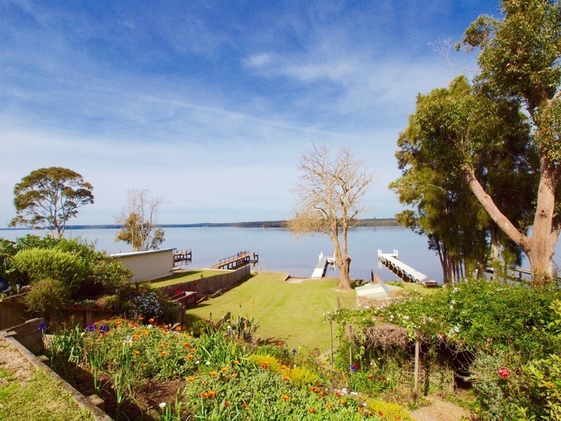 32 Basin View Parade, Basin View NSW 2540