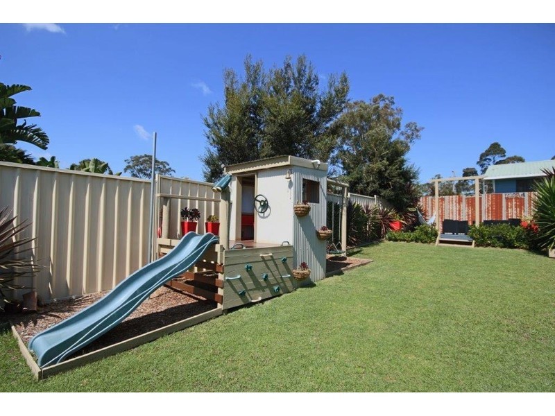16 Mathie Street, Basin View NSW 2540