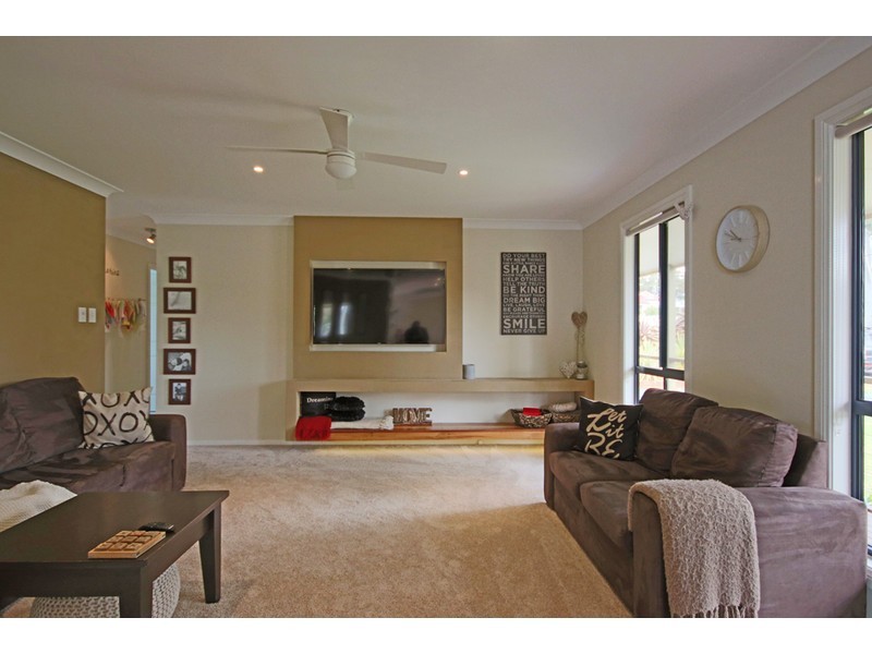 16 Mathie Street, Basin View NSW 2540