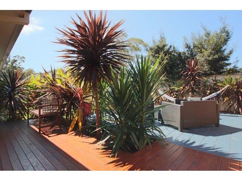 16 Mathie Street, Basin View NSW 2540