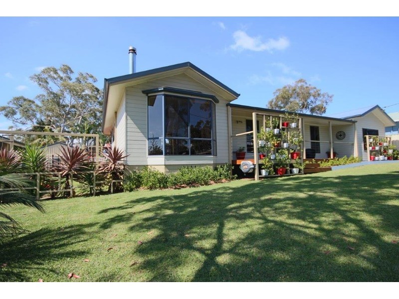 16 Mathie Street, Basin View NSW 2540
