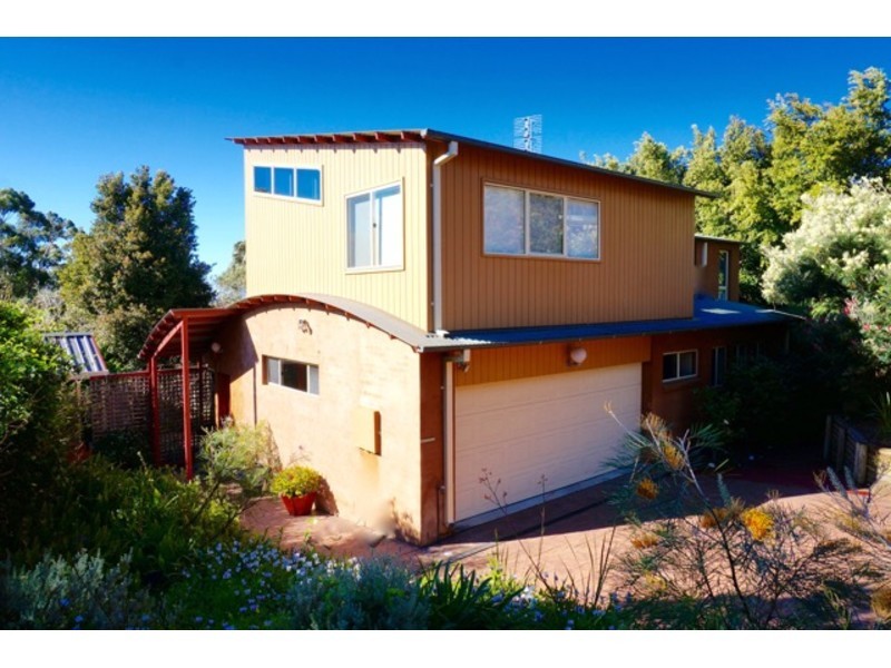 16 Calder Close, Vincentia NSW 2540