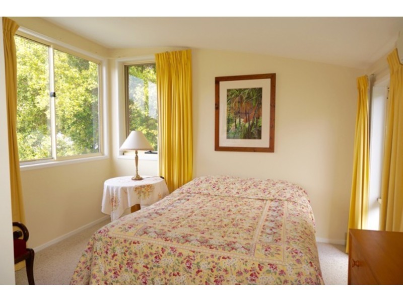 16 Calder Close, Vincentia NSW 2540