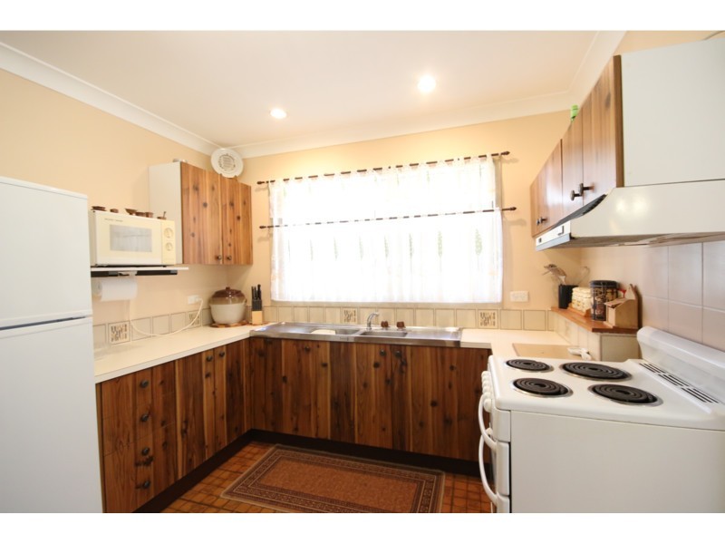 102 Mustang Drive, Sanctuary Point NSW 2540