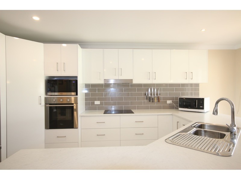 10 Anson Street, Sanctuary Point NSW 2540