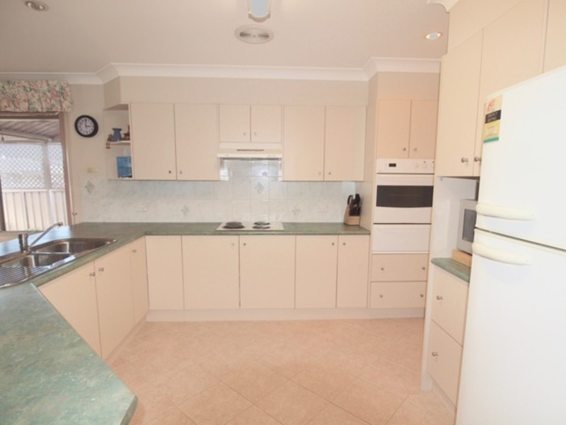 16 Prowse Close, Vincentia NSW 2540