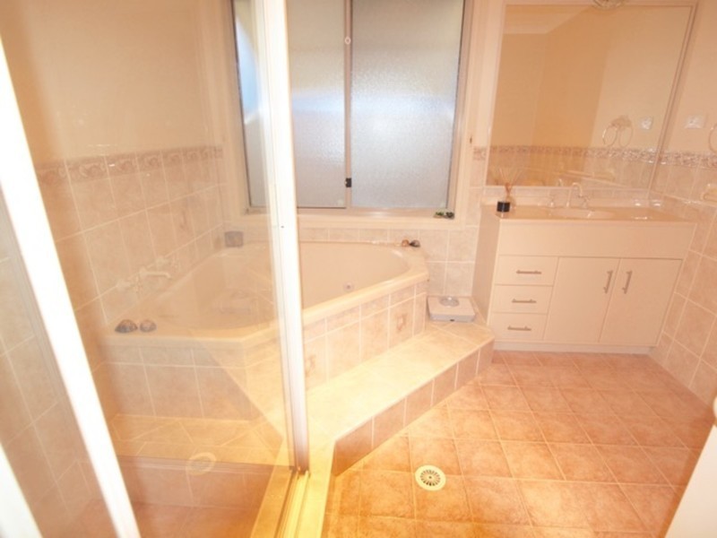 16 Prowse Close, Vincentia NSW 2540