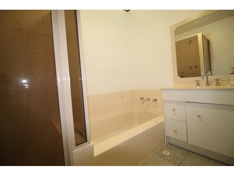 38 Watersedge Avenue, Basin View NSW 2540