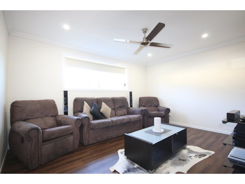 6B Waxberry Place, Sanctuary Point NSW 2540
