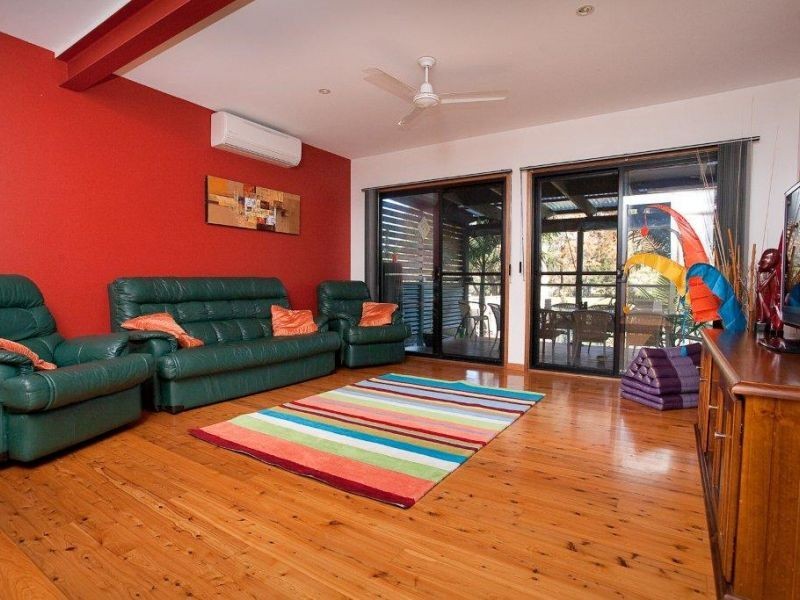 41 Waratah Crescent, Sanctuary Point NSW 2540