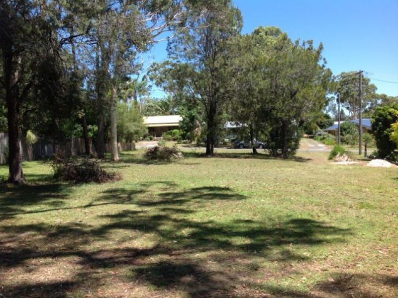 12 Riverside Esplanade, Basin View NSW 2540