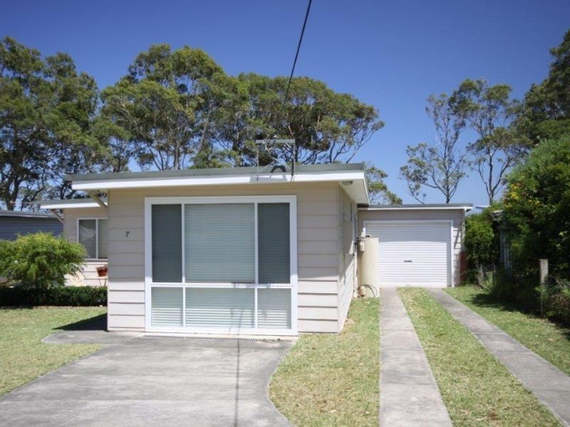 7 Walmer Avenue, Sanctuary Point NSW 2540