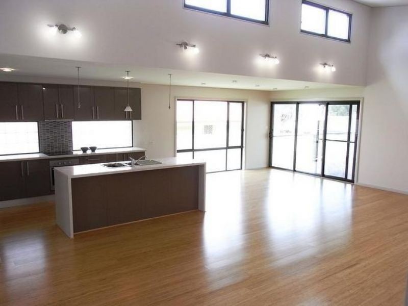 17 Capeland Avenue, Sanctuary Point NSW 2540