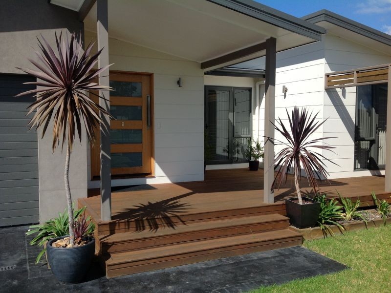 17 Capeland Avenue, Sanctuary Point NSW 2540