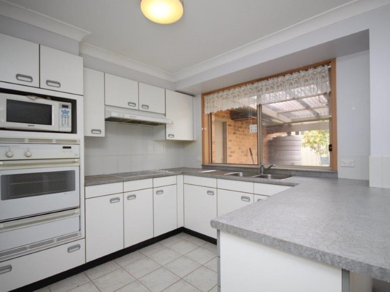 8 Kirkham Way, Sanctuary Point NSW 2540