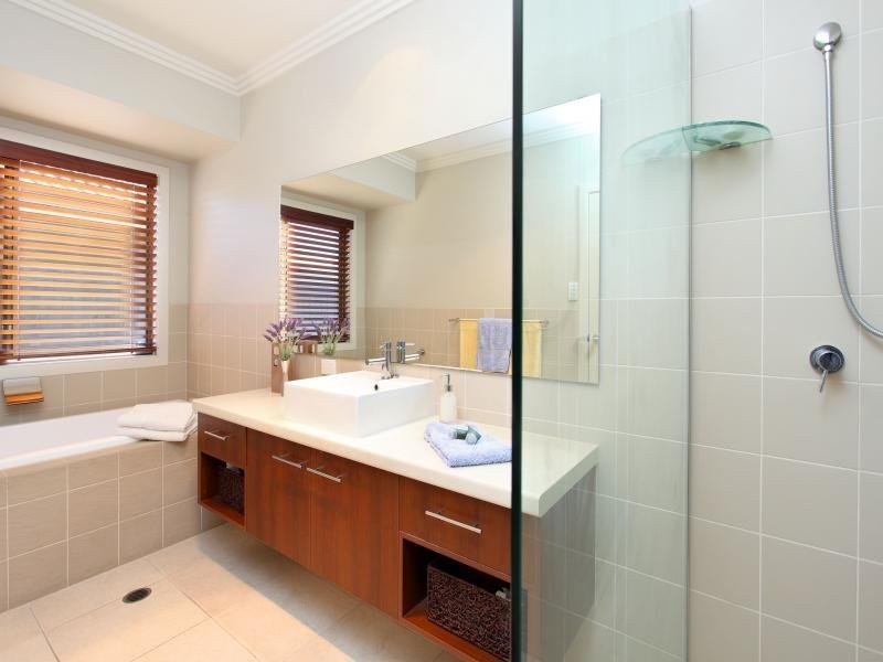 70 Barcoo Crescent, Sinnamon Park QLD 4073