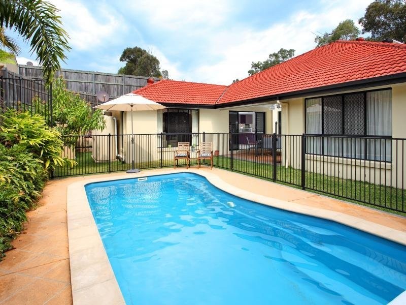 6 Flindersia Cres, Seventeen Mile Rocks QLD 4073