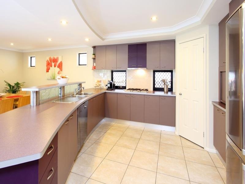 6 Flindersia Cres, Seventeen Mile Rocks QLD 4073