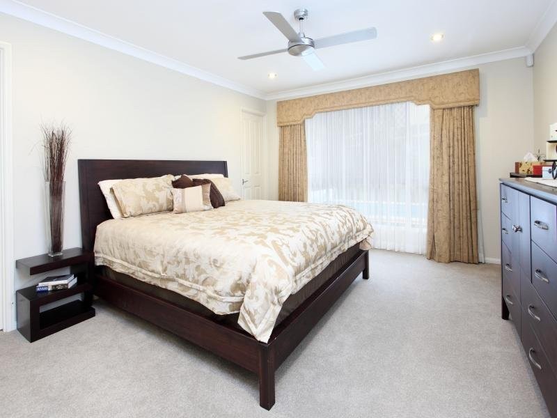 6 Flindersia Cres, Seventeen Mile Rocks QLD 4073