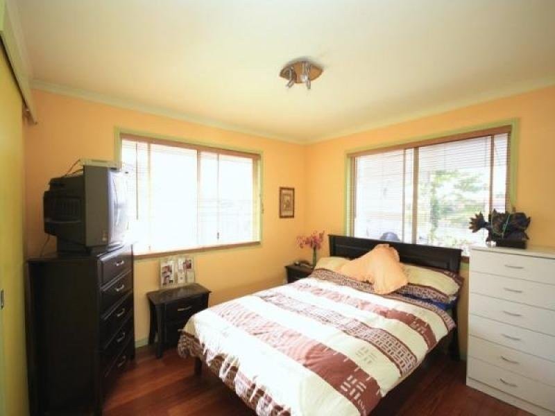 15 Southlake Drive, Varsity Lakes QLD 4227