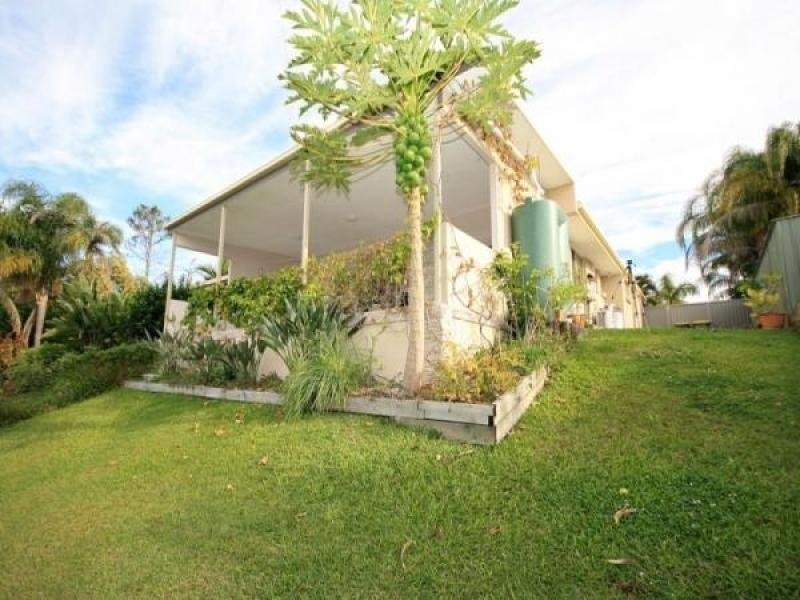 15 Southlake Drive, Varsity Lakes QLD 4227