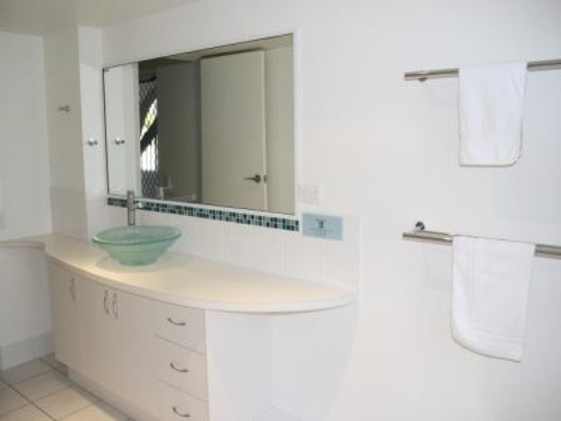 Unit 4/82 Miller Street, Bargara QLD 4670