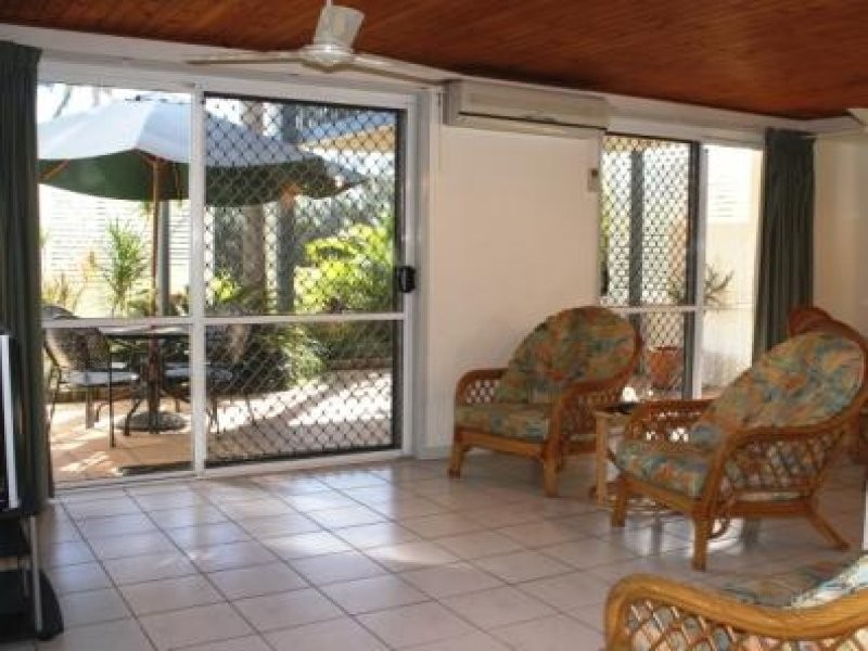 Unit 4/82 Miller Street, Bargara QLD 4670