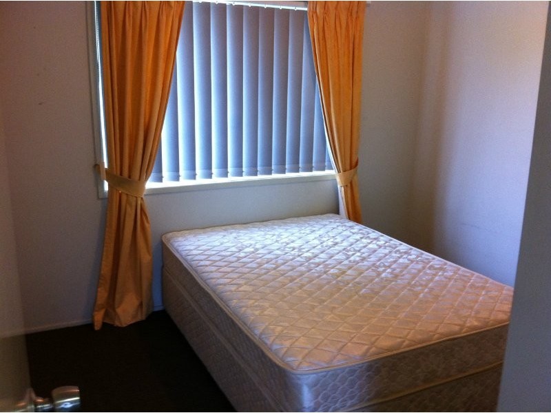 7 Apodis Street, Kingston QLD 4114