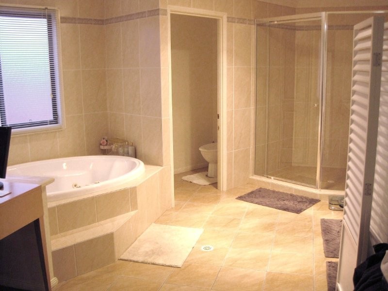 56 Seabrook Cct, Westlake QLD 4074