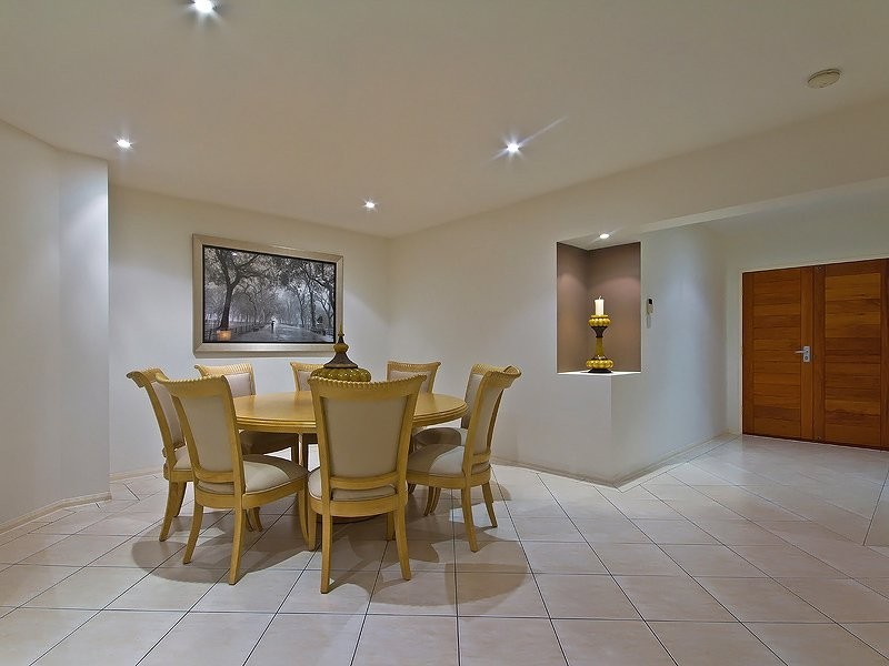 14 Flindersia Cres, Seventeen Mile Rocks QLD 4073