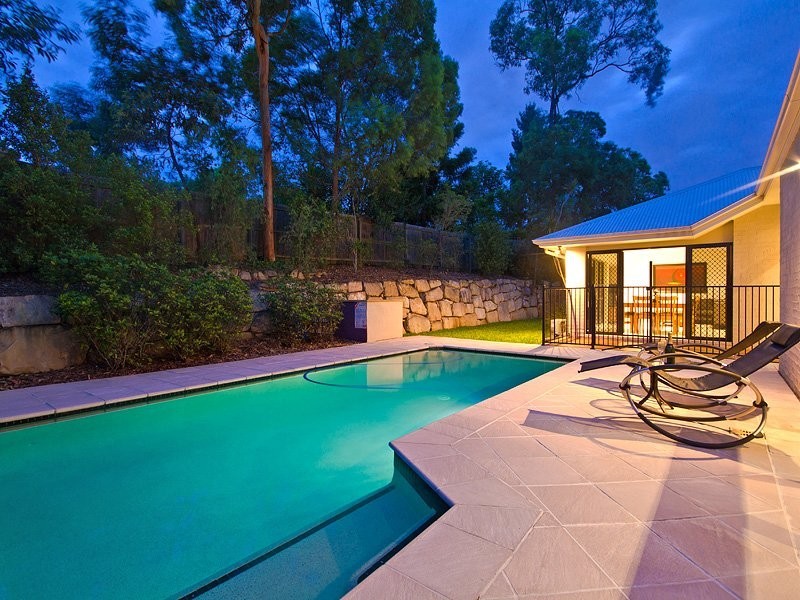 14 Flindersia Cres, Seventeen Mile Rocks QLD 4073