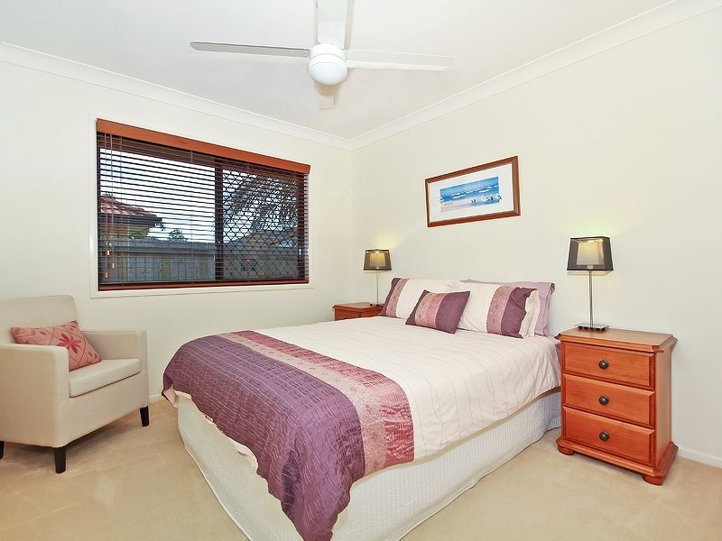 19 Lightwood Pl, Sinnamon Park QLD 4073