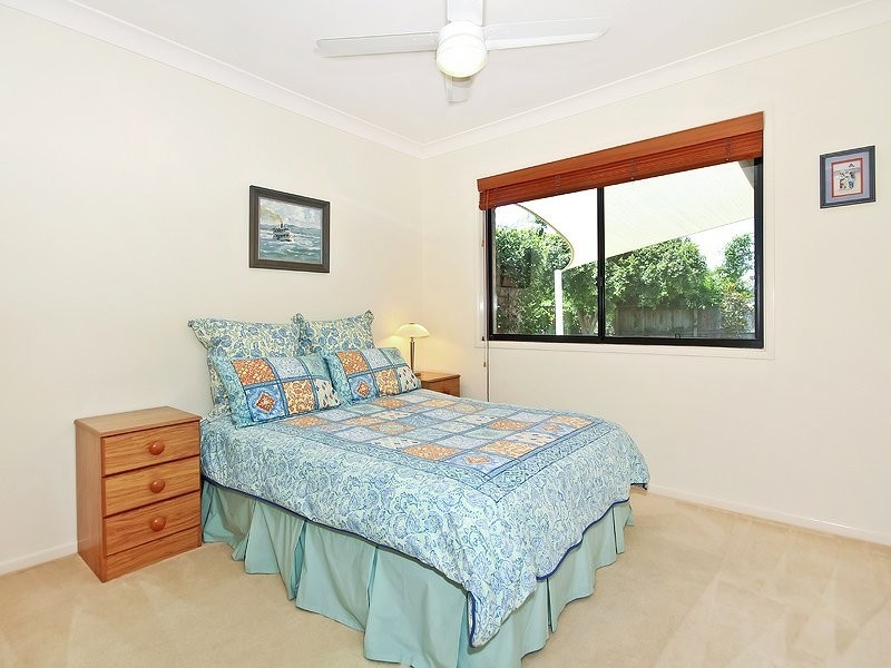 19 Lightwood Pl, Sinnamon Park QLD 4073