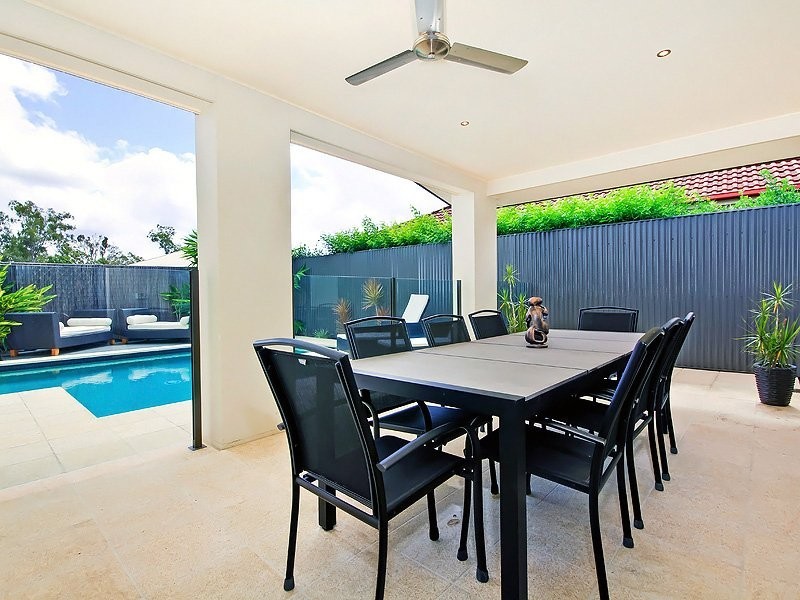 164 Edenbrooke Dr, Sinnamon Park QLD 4073