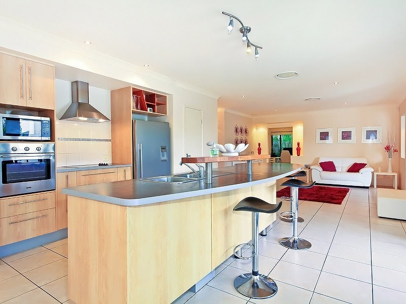 164 Edenbrooke Dr, Sinnamon Park QLD 4073