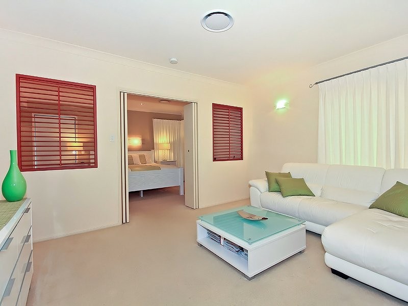 164 Edenbrooke Dr, Sinnamon Park QLD 4073