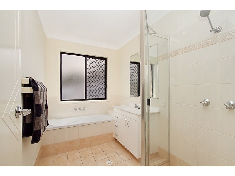 7 St John Place, Springfield Lakes QLD 4300