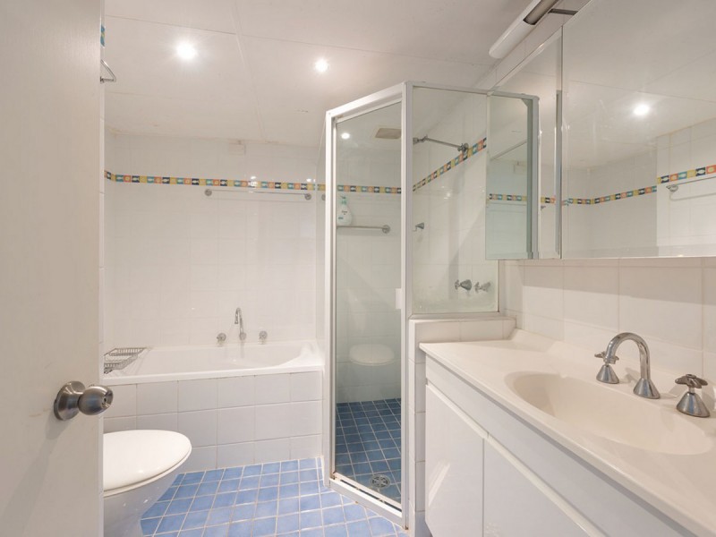 8-10 East Crescent Street, Mcmahons Point NSW 2060