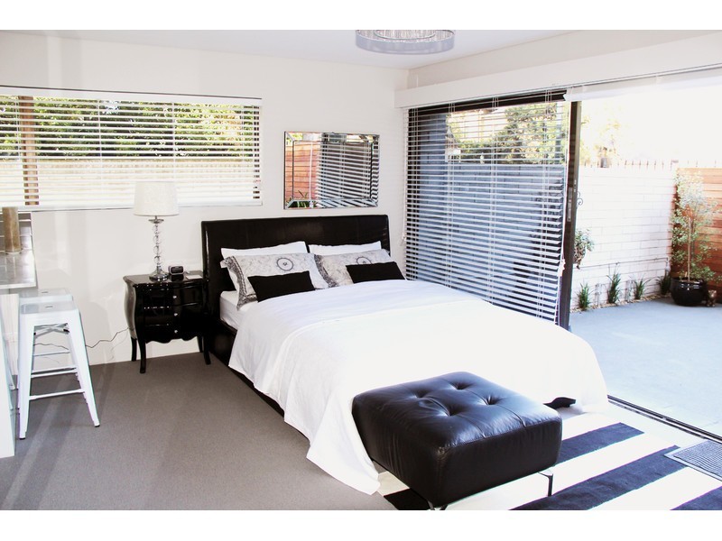 100 Elizabeth Bay Road, Elizabeth Bay NSW 2011
