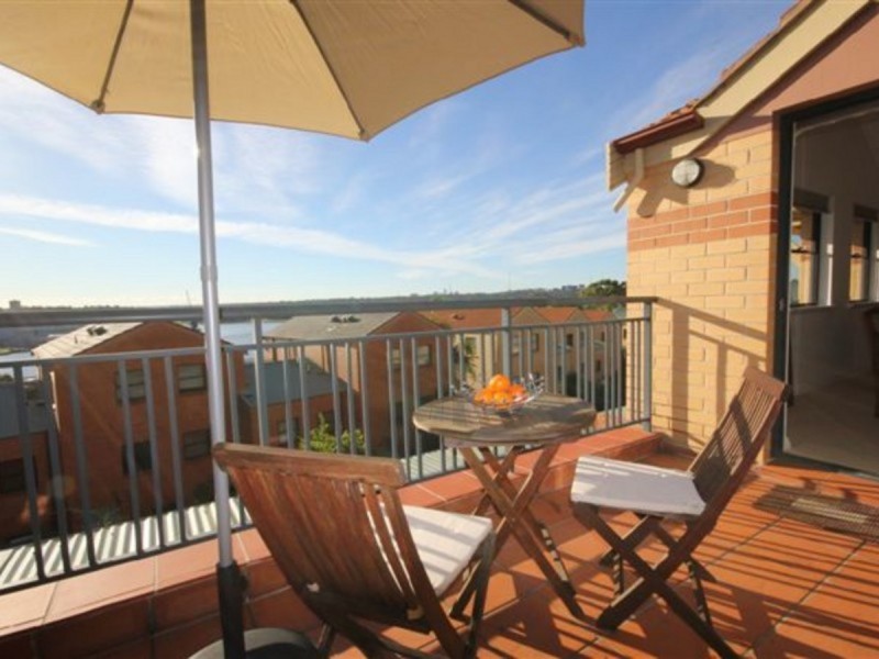 8 Waters Street, Birchgrove NSW 2041