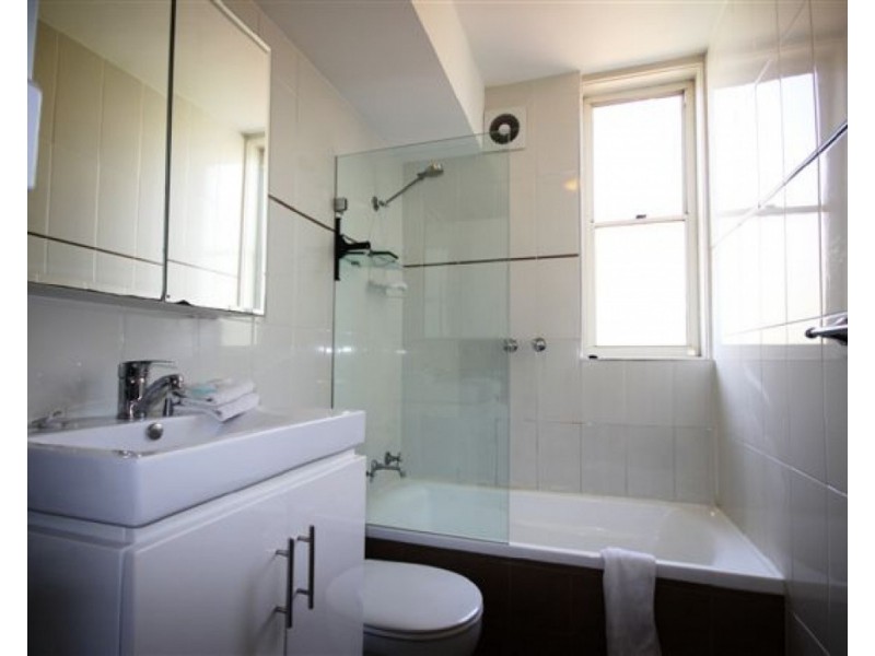 2 Pearson Street, Balmain East NSW 2041