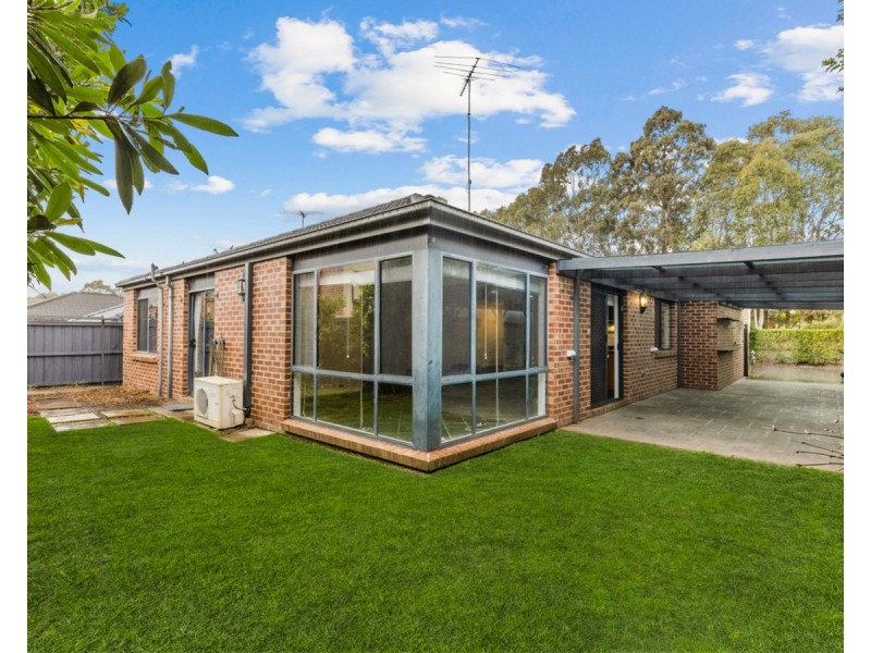 23 Armine Way, Beaumont Hills NSW 2155