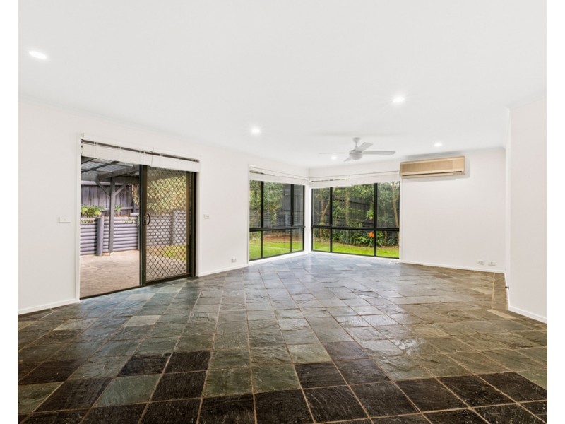 23 Armine Way, Beaumont Hills NSW 2155