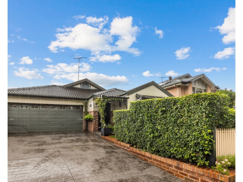 23 Armine Way, Beaumont Hills NSW 2155