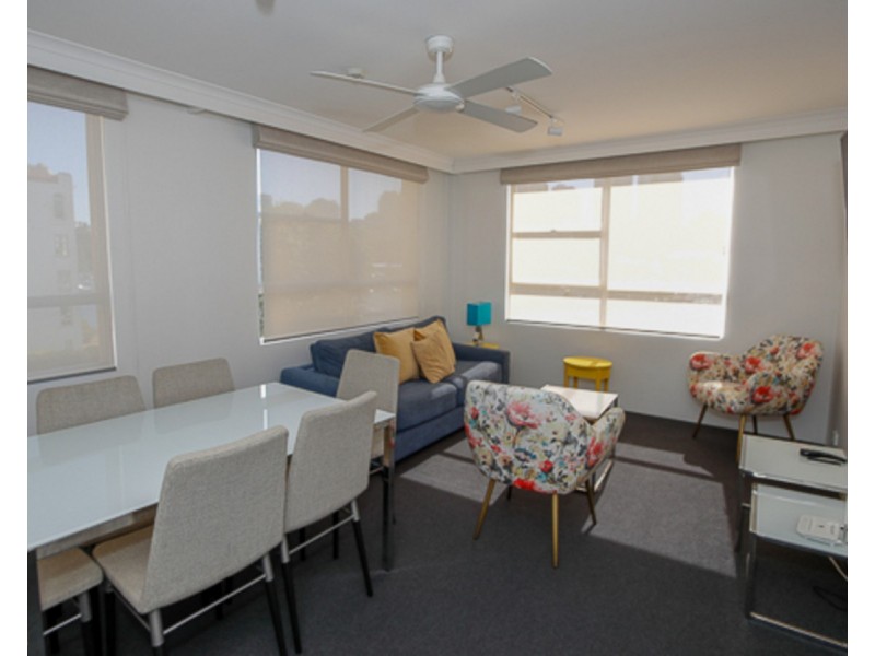 2 Henry Lawson Avenue, Mcmahons Point NSW 2060