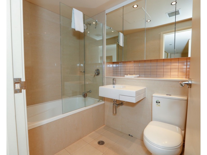 13 Bay Drive, Meadowbank NSW 2114