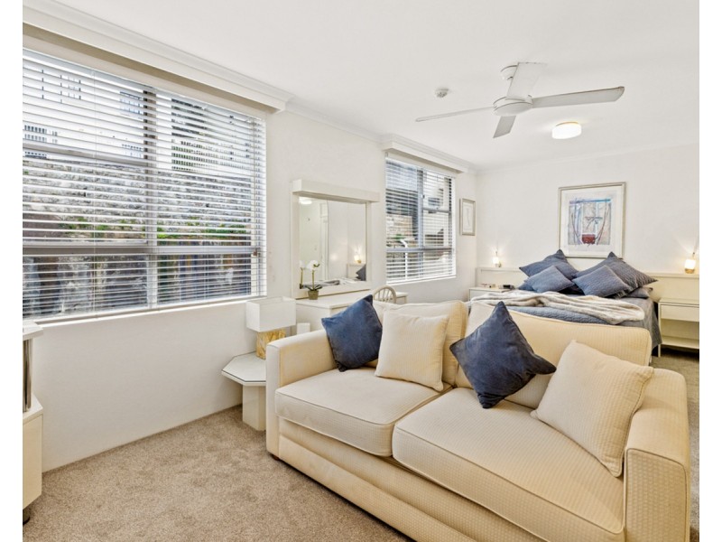 2A Henry Lawson Drive, Mcmahons Point NSW 2060