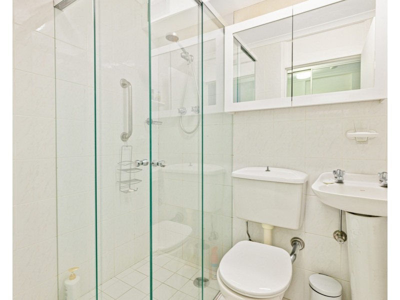 2A Henry Lawson Drive, Mcmahons Point NSW 2060