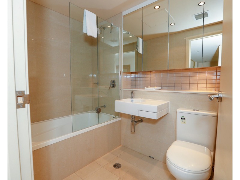 13 Bay Drive, Meadowbank NSW 2114