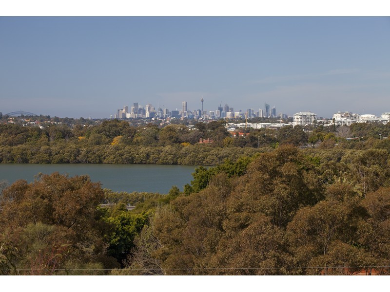 7 Rider Boulevard, Rhodes NSW 2138